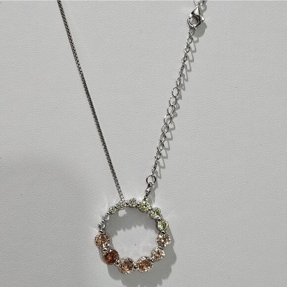 NWOT, STERLING SILVER, INFINITY CIRCLE NECKLACE - Picture 3 of 5